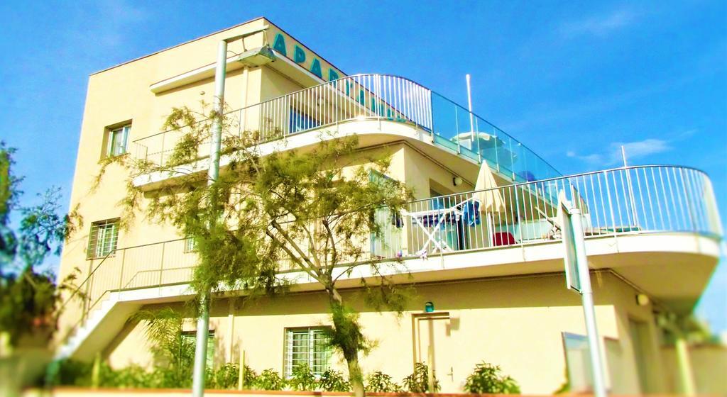 Apartamentos Voramar Castelldefels Ngoại thất bức ảnh