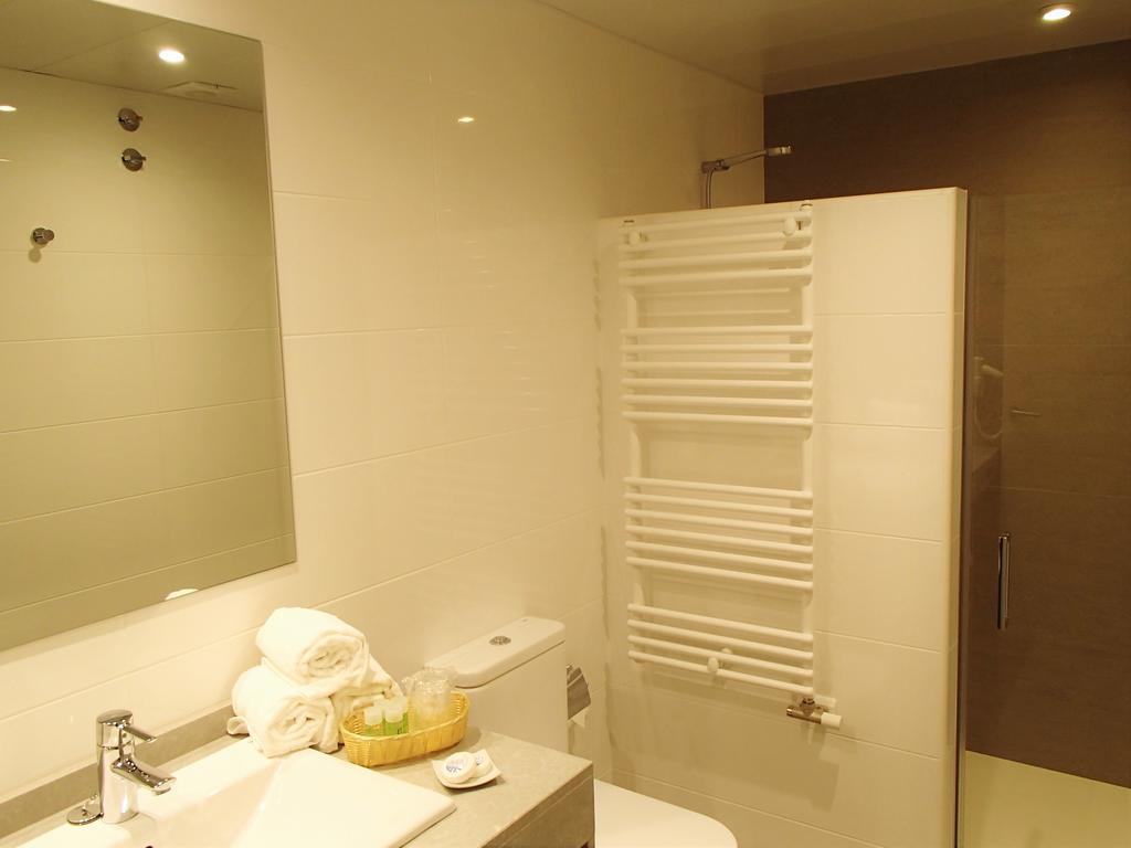 Apartamentos Voramar Castelldefels Ngoại thất bức ảnh