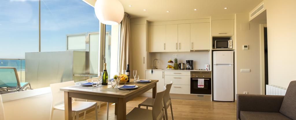 Apartamentos Voramar Castelldefels Ngoại thất bức ảnh